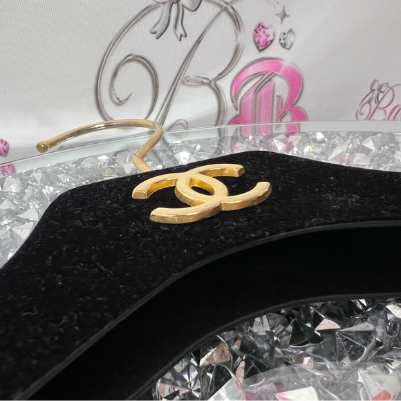 Authentic Chanel hanger velour velvet version plastic black gold logo emblem - Picture 14 of 16
